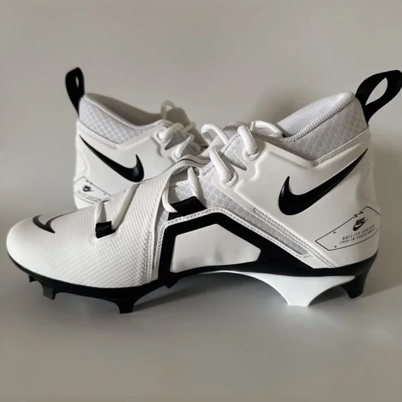 NIKE Alpha Menace Pro 3 White/Black Football Cleats Men's Size 9 DM1788-103